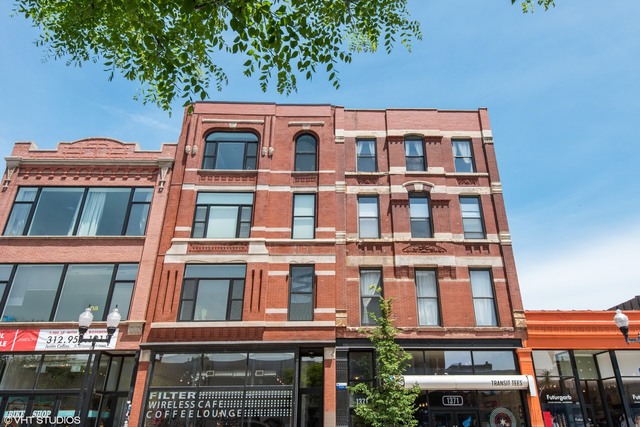 Wicker Park — 1373 Milwaukee