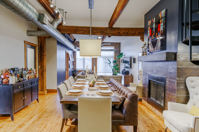 Near West Side — 2300 Warren