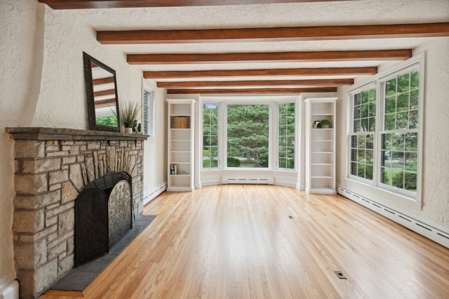 Winnetka — 1260 Ash