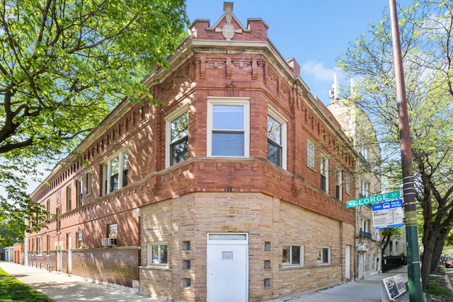 Roscoe Village — 2900 N Damen