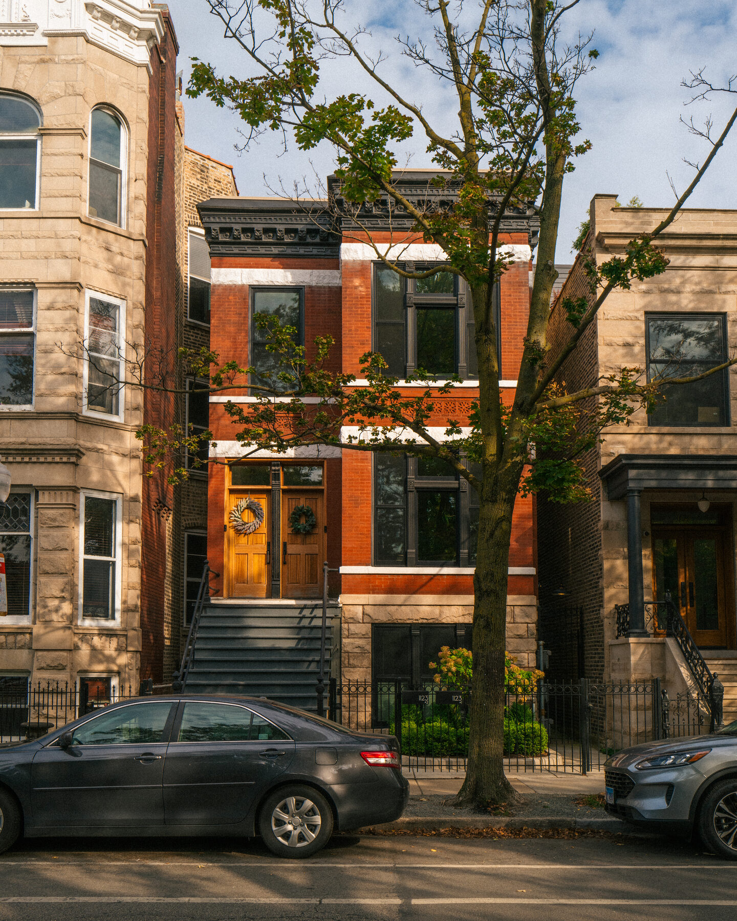 Damen — Apartments · Complete 2020 · Stabilized