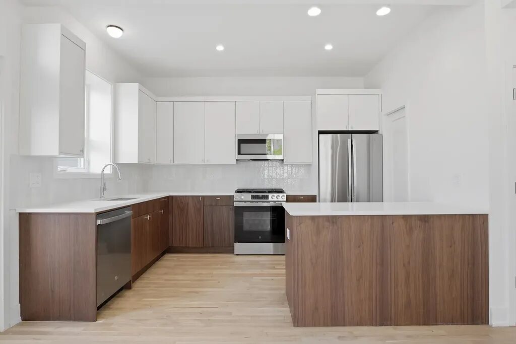 Superior II — Apartments · Complete 2026 · Stabilized